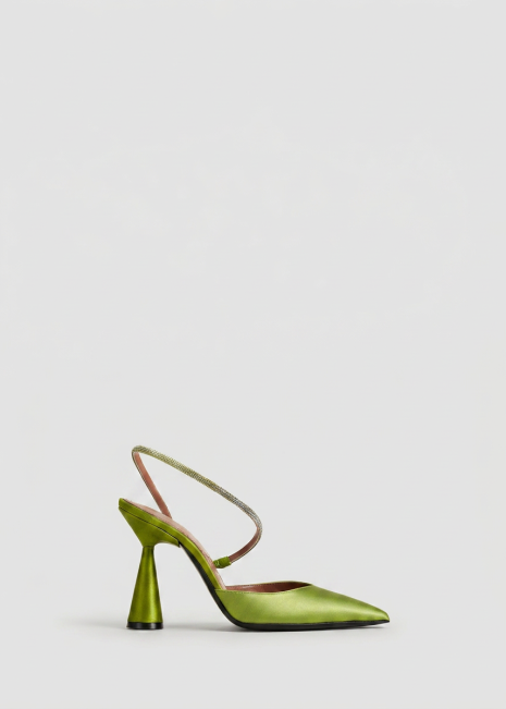Green Pump on Light Grey Background – Corrected